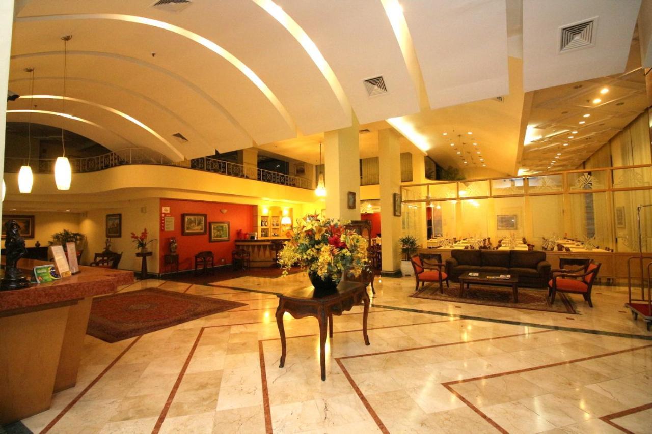 Carlton Plaza São José dos Campos Hotel Esterno foto