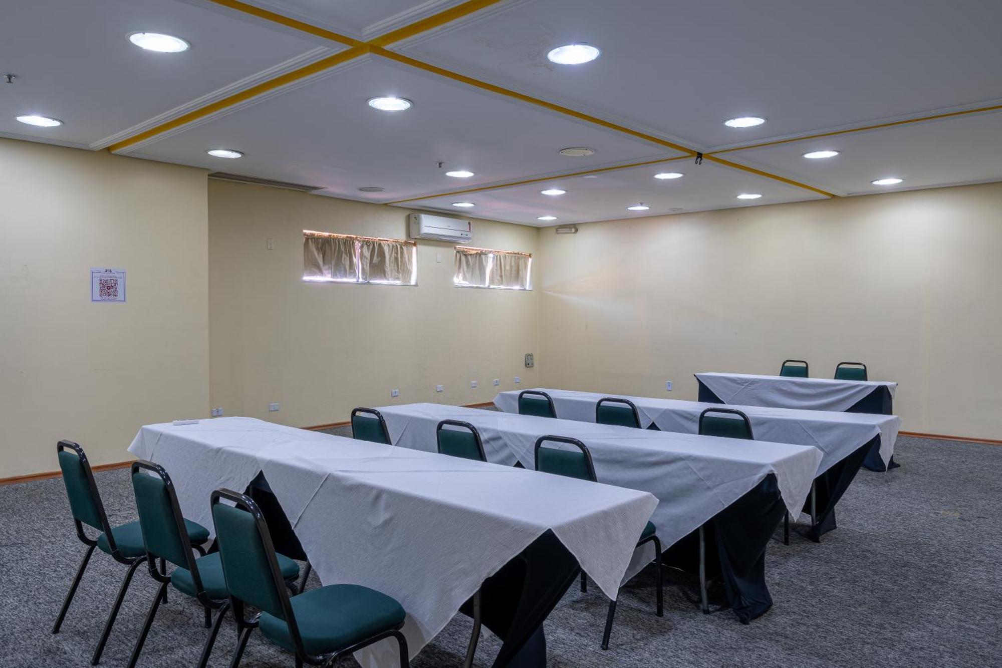 Hotel Carlton Plaza São José dos Campos Esterno foto